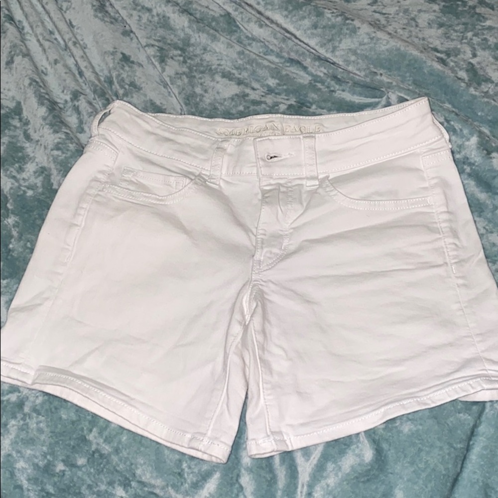 White American eagle shorts